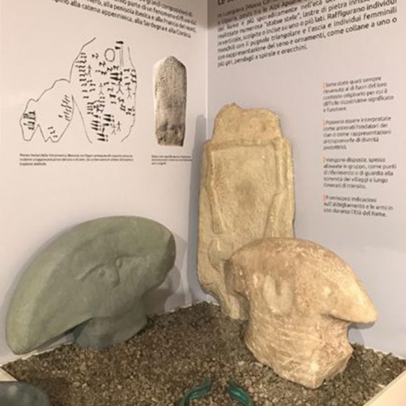 Pillole di Storia: le statue-stele della Lunigiana con iscrizioni “Etrusche”